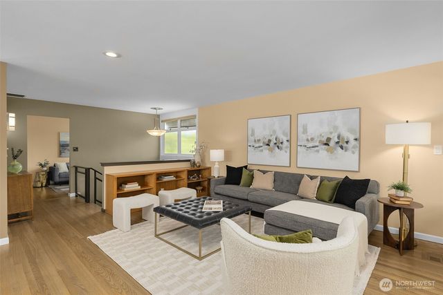 4204 47th Avenue S, Seattle, WA 98118