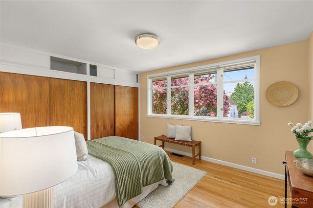 4204 47th Avenue S, Seattle, WA 98118