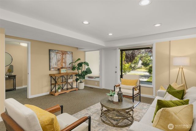 4204 47th Avenue S, Seattle, WA 98118