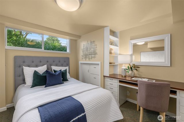 4204 47th Avenue S, Seattle, WA 98118