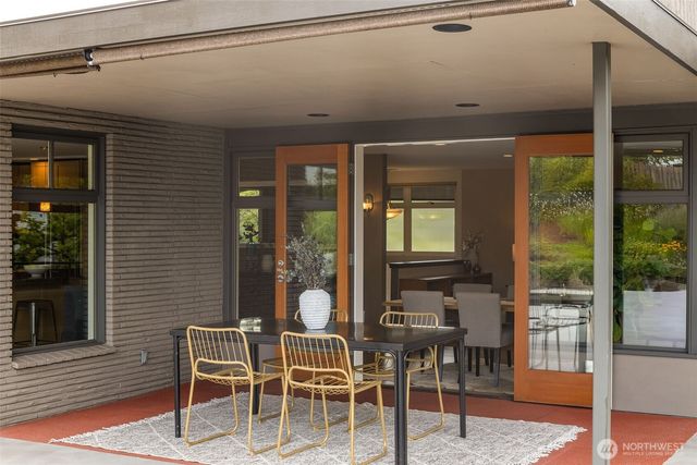 4204 47th Avenue S, Seattle, WA 98118