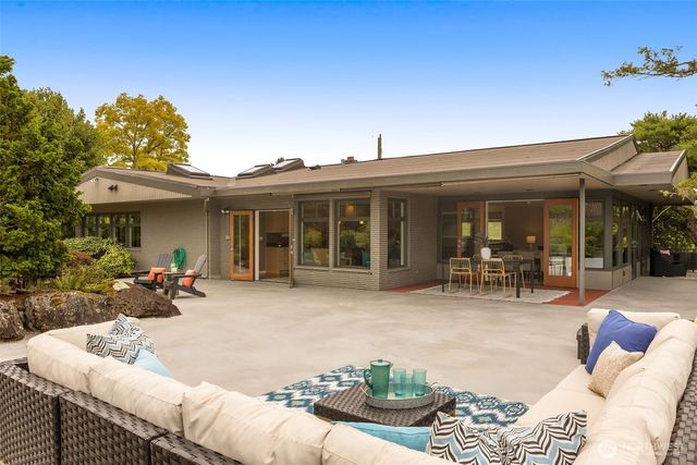 4204 47th Avenue S, Seattle, WA 98118