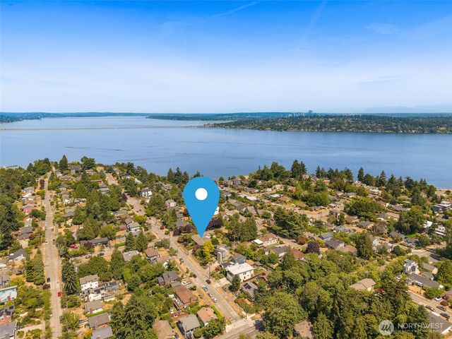 4204 47th Avenue S, Seattle, WA 98118