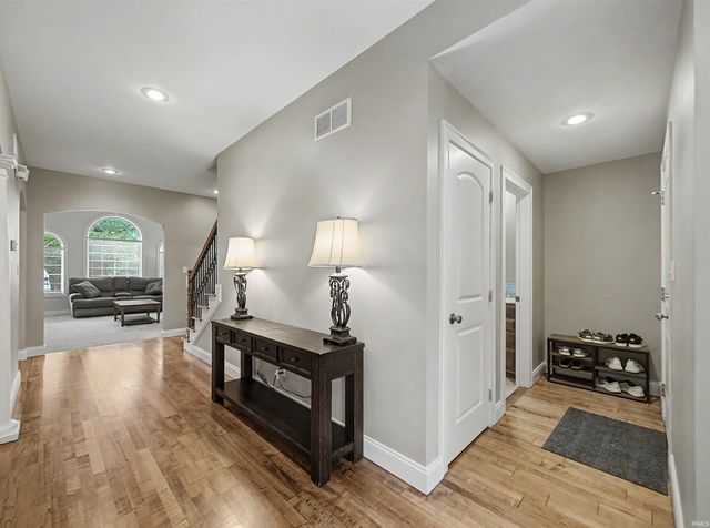2730 Winfield Drive, Evansville, IN 47725