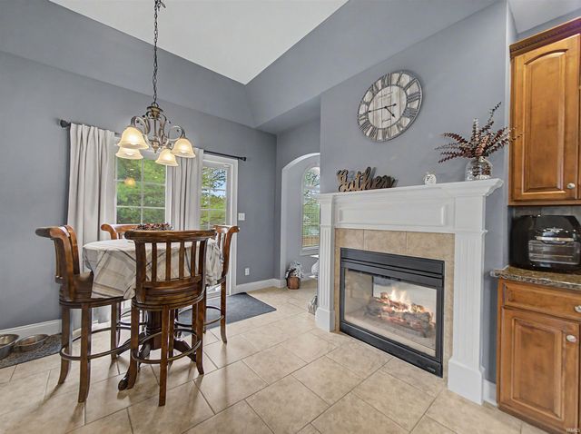 2730 Winfield Drive, Evansville, IN 47725