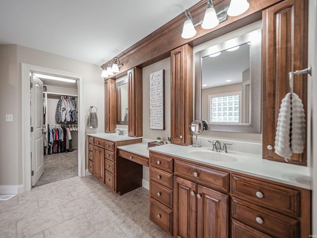 2730 Winfield Drive, Evansville, IN 47725