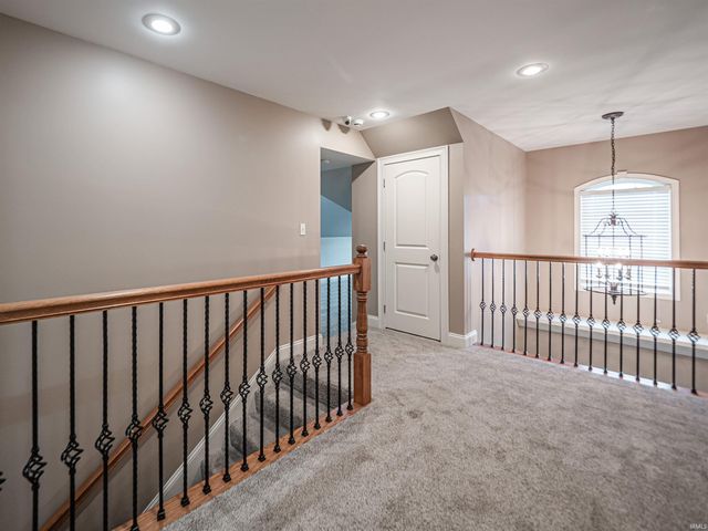 2730 Winfield Drive, Evansville, IN 47725