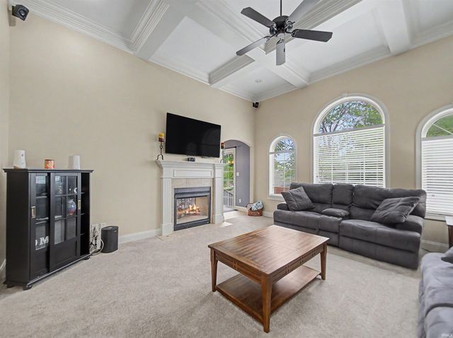 2730 Winfield Drive, Evansville, IN 47725