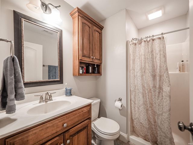 2730 Winfield Drive, Evansville, IN 47725