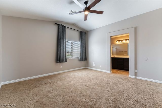 688 Emerald City Avenue, Las Vegas, NV 89183