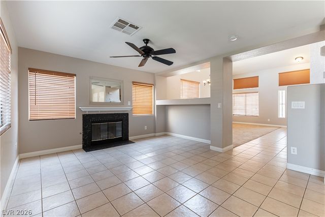 688 Emerald City Avenue, Las Vegas, NV 89183