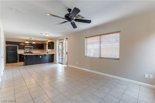 688 Emerald City Avenue, Las Vegas, NV 89183