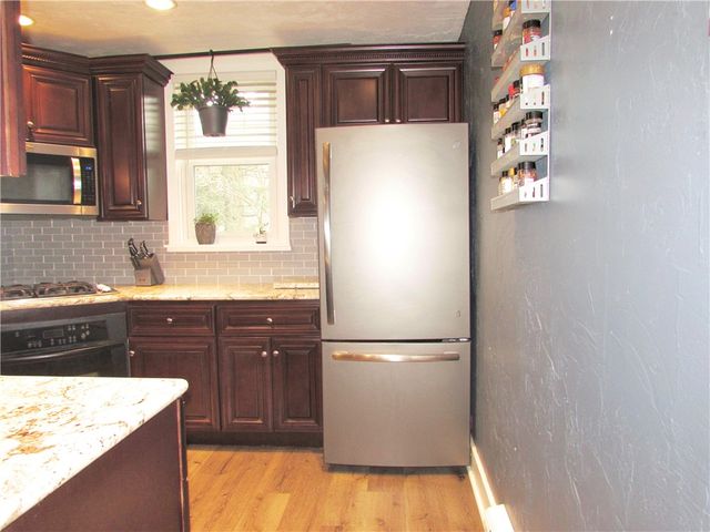 9680 HIGHLAND RD, Mccandless, PA 15237