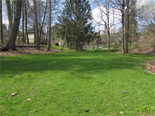 9680 HIGHLAND RD, Mccandless, PA 15237