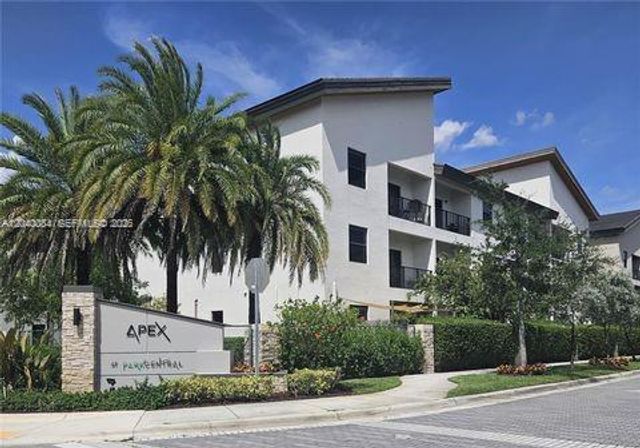 8025 NW 104th Avenue 31, Doral, FL 33178