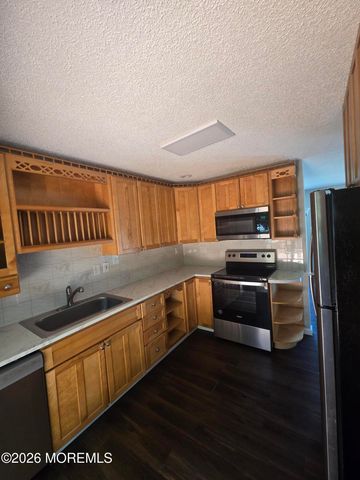 151 Shenandoah Boulevard, Toms River, NJ 08753