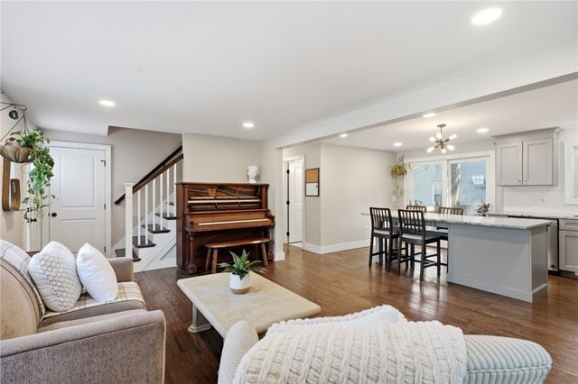 6 Adrian Street, Warwick, RI 02886