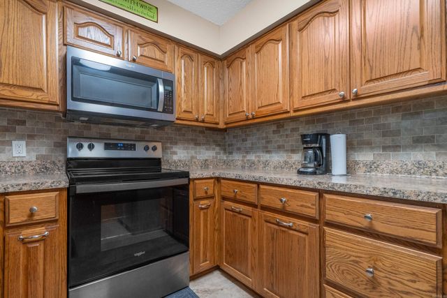 4 Vitoria Lane, Hot Springs Village, AR 71909