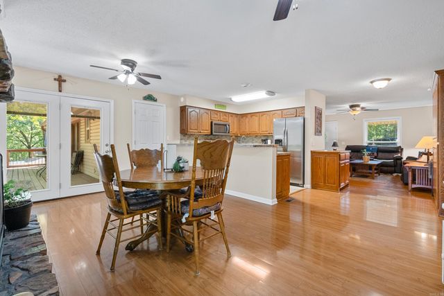 4 Vitoria Lane, Hot Springs Village, AR 71909