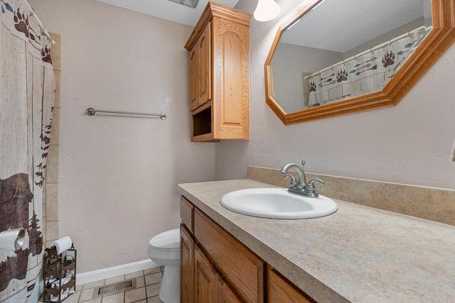 4 Vitoria Lane, Hot Springs Village, AR 71909