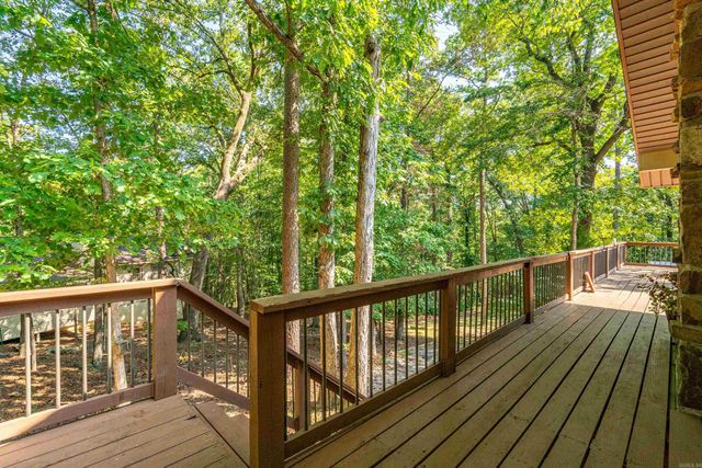 4 Vitoria Lane, Hot Springs Village, AR 71909
