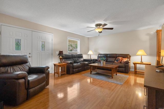 4 Vitoria Lane, Hot Springs Village, AR 71909