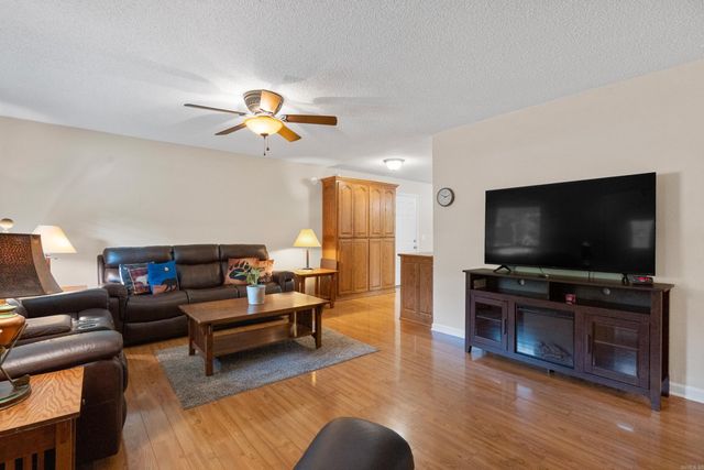 4 Vitoria Lane, Hot Springs Village, AR 71909