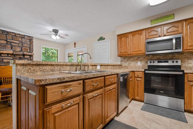 4 Vitoria Lane, Hot Springs Village, AR 71909