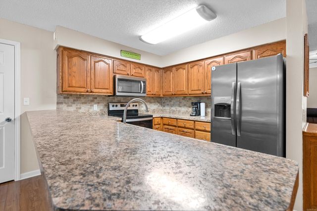 4 Vitoria Lane, Hot Springs Village, AR 71909