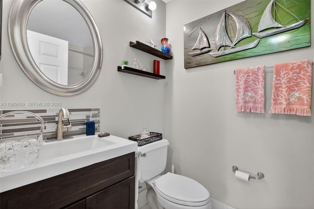 8033 Aberdeen Dr 102, Boynton Beach, FL 33472