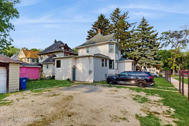 1616 S 6th Avenue, Maywood, IL 60153