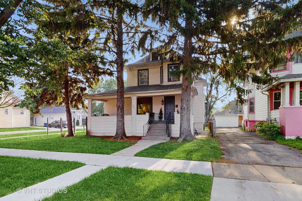 1616 S 6th Avenue, Maywood, IL 60153
