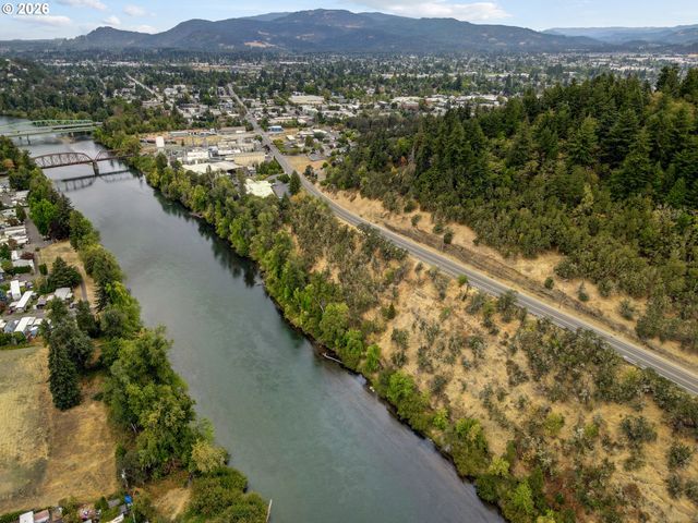 2nd St, Springfield, OR 97477