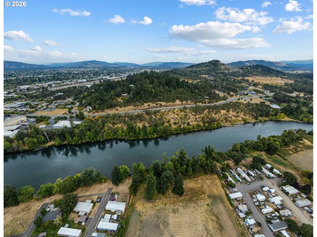 2nd St, Springfield, OR 97477