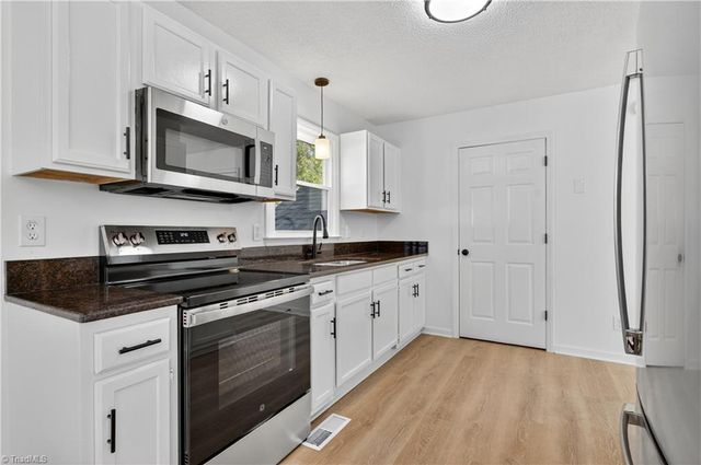 1517 Huffine Mill Road, Greensboro, NC 27405