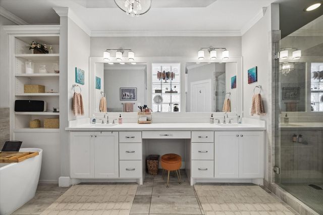 118 E 27th Street B, Houston, TX 77008
