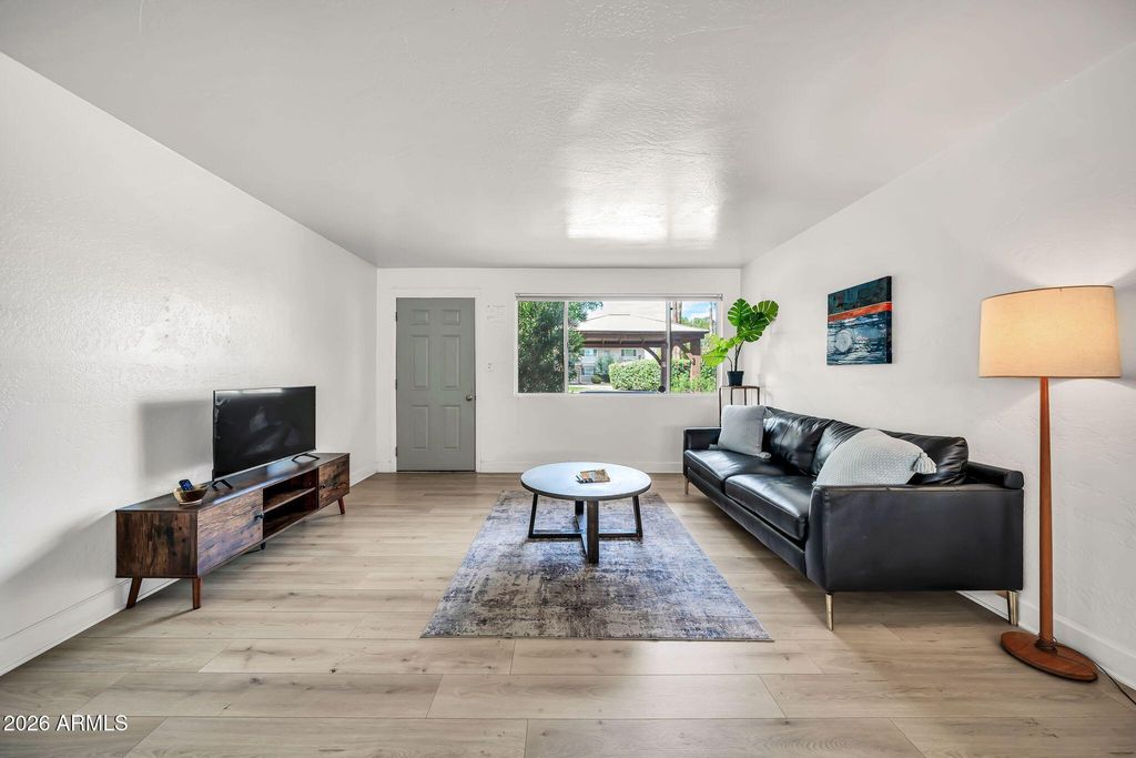 1111 E TURNEY Avenue 3, Phoenix, AZ 85014 — photo 3