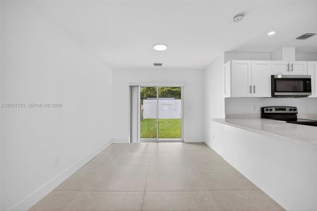 10006 SW 23rd Terrace, Miami, FL 33165