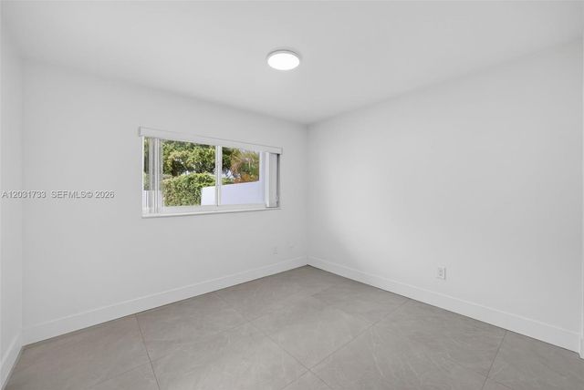10006 SW 23rd Terrace, Miami, FL 33165