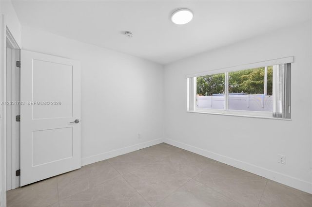 10006 SW 23rd Terrace, Miami, FL 33165