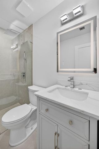 10006 SW 23rd Terrace, Miami, FL 33165