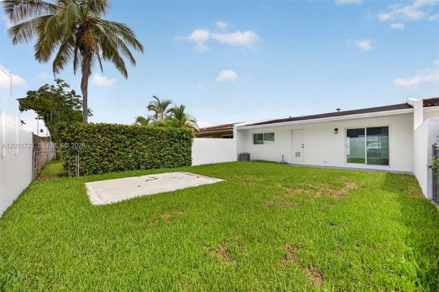10006 SW 23rd Terrace, Miami, FL 33165
