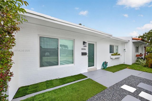 10006 SW 23rd Terrace, Miami, FL 33165