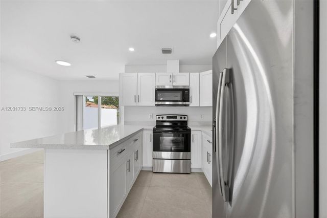 10006 SW 23rd Terrace, Miami, FL 33165