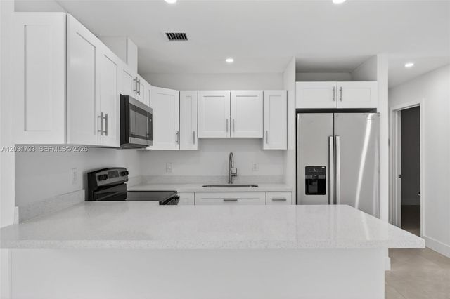10006 SW 23rd Terrace, Miami, FL 33165