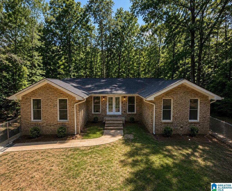 7334 HELMS CIRCLE, Pinson, AL 35126