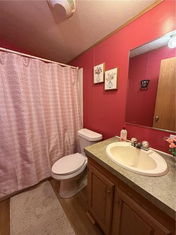 110 Liberty St, Jamestown, PA 16134