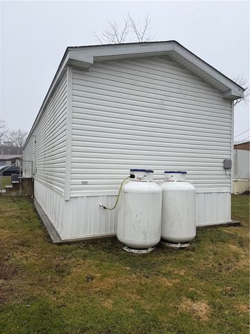 110 Liberty St, Jamestown, PA 16134