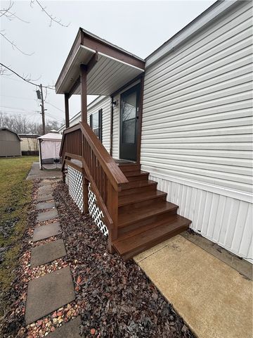 110 Liberty St, Jamestown, PA 16134