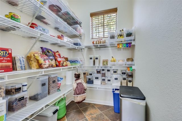 5200 Arrowhead DR, Lago Vista, TX 78645